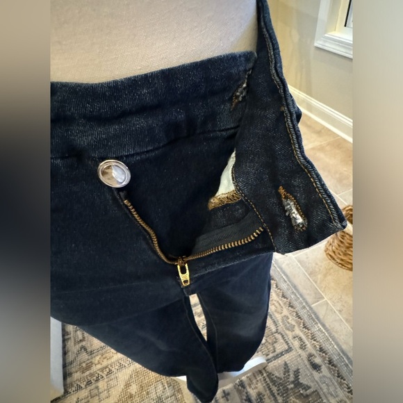 Good American Good Legs Crossover Waist - Picture 8 of 12